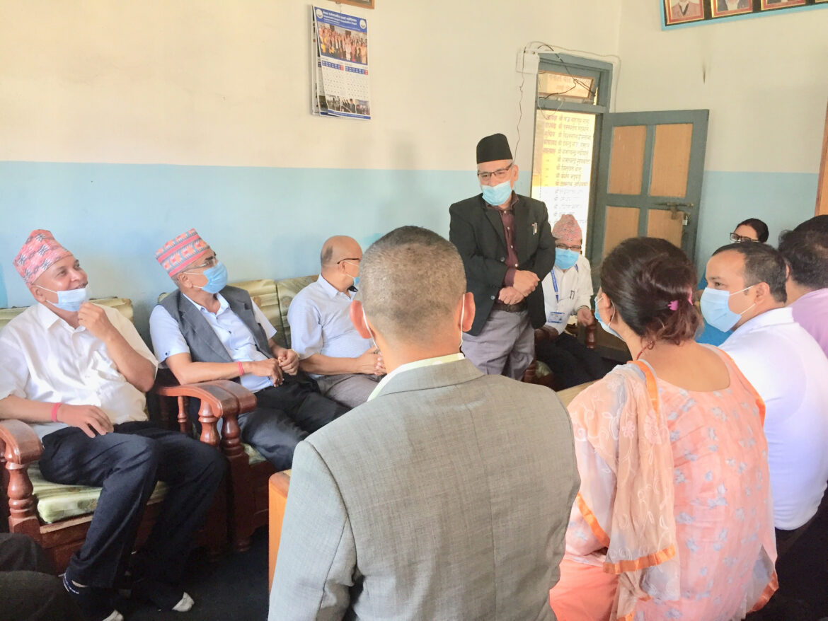 बारबेञ्च परिवार बीच बुधबार दशैं तिहार छठको शुभकामना