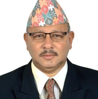 गिरीलाई वरिष्ठ उपाधि
