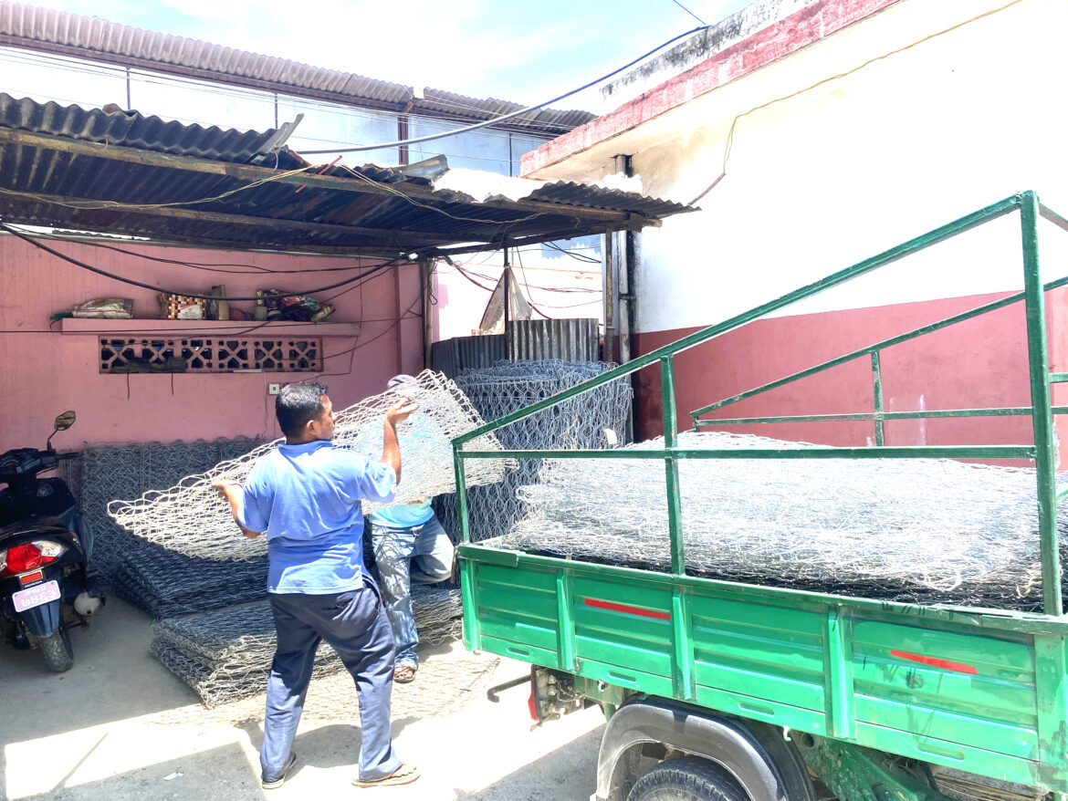 साढे तीन सय थान जाली वितरण