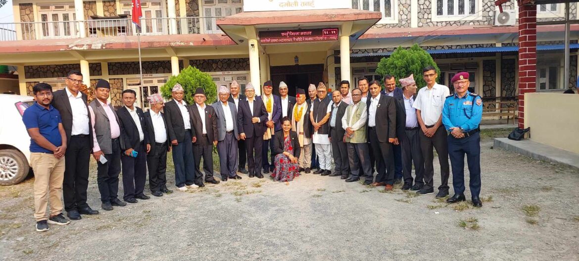 उच्च अदालतमा भरखरै सिफारिस न्यायाधीशद्वयलाइ सम्मान