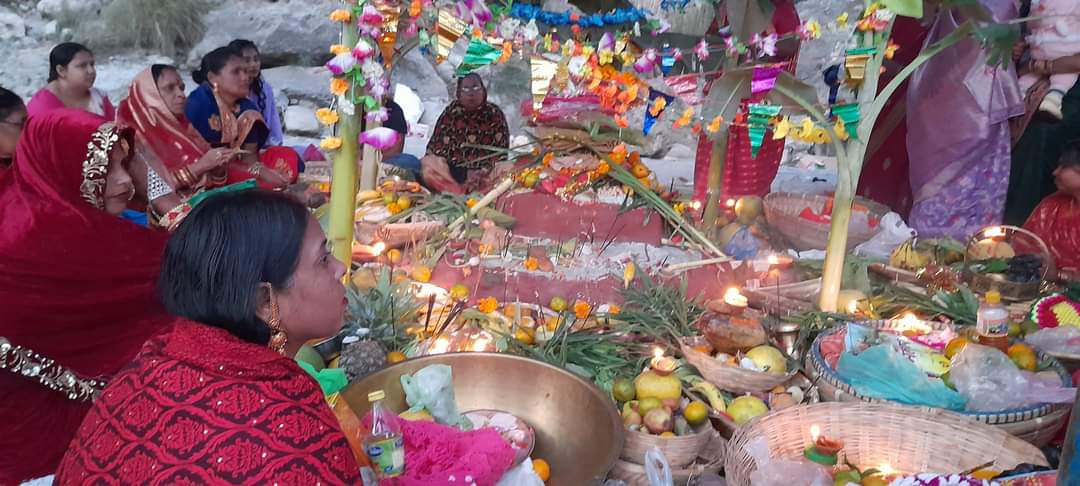 तनहुँमा पनि मनाईयो छठ