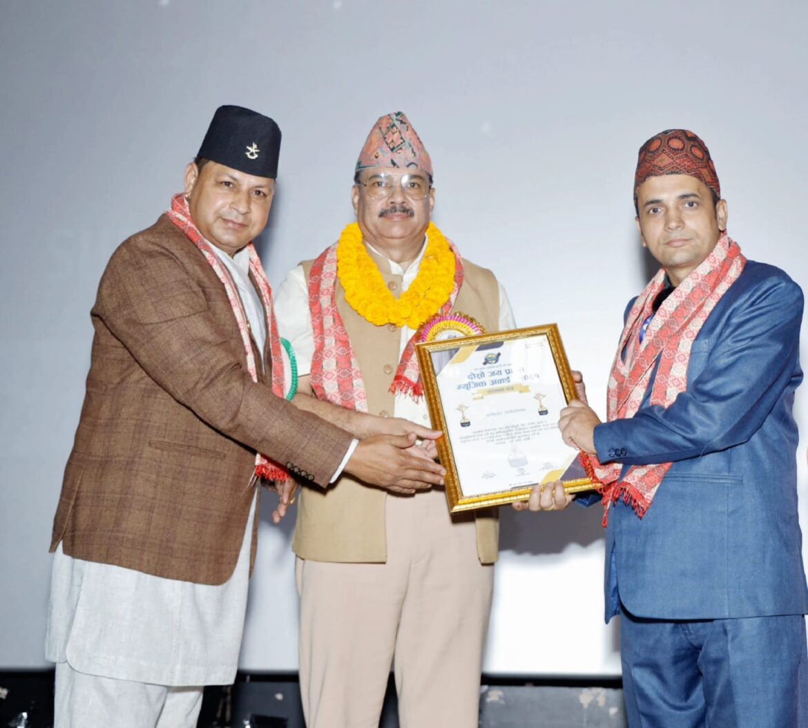 पत्रकार नहर्की सम्मानित