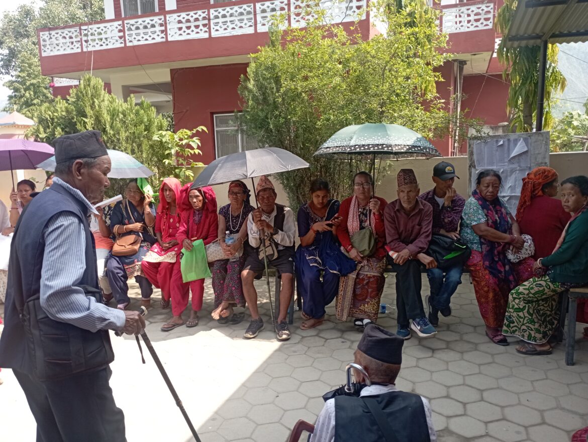 ज्येष्ठ नागरिकको शास्तिपूर्ण भिड