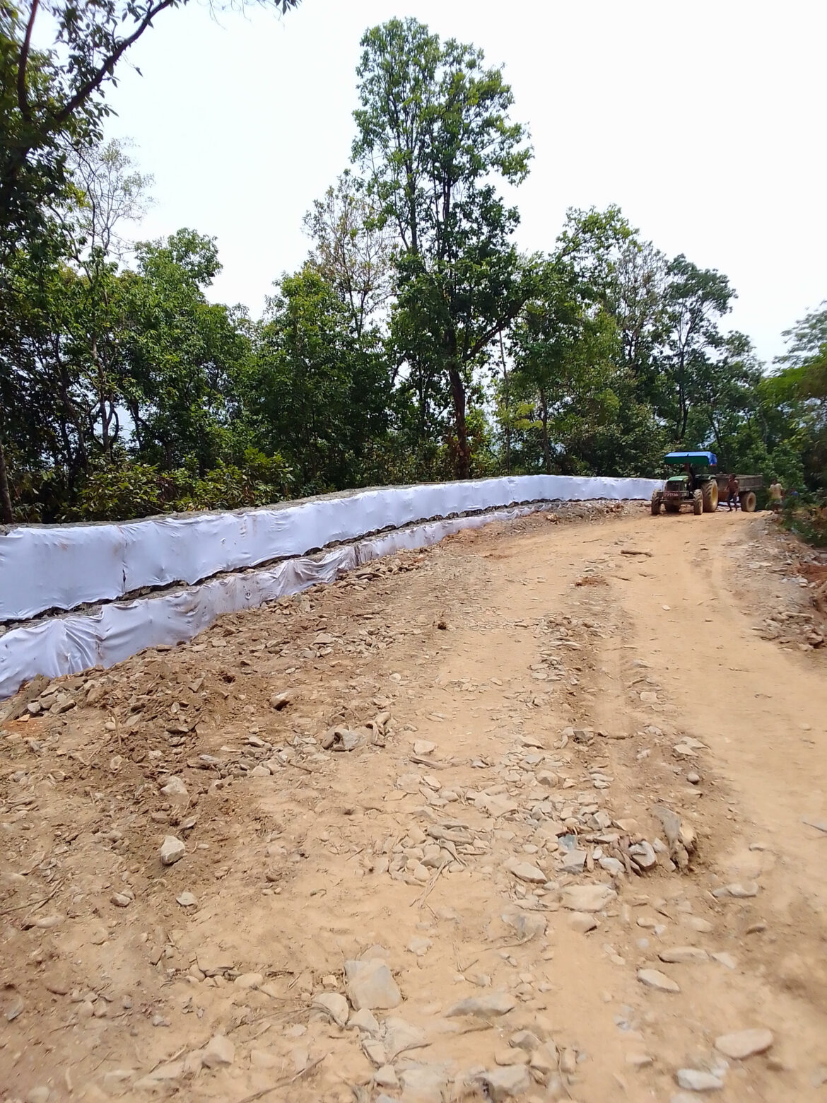 थानीमाइ जाने निर्माणाधिन सडक