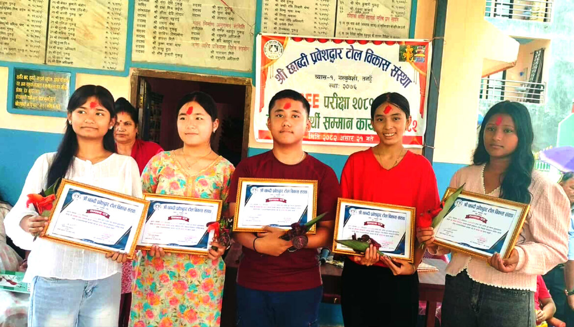 गल्बुवेसीमा एसईई ग्रेडेडेलाई सम्मान