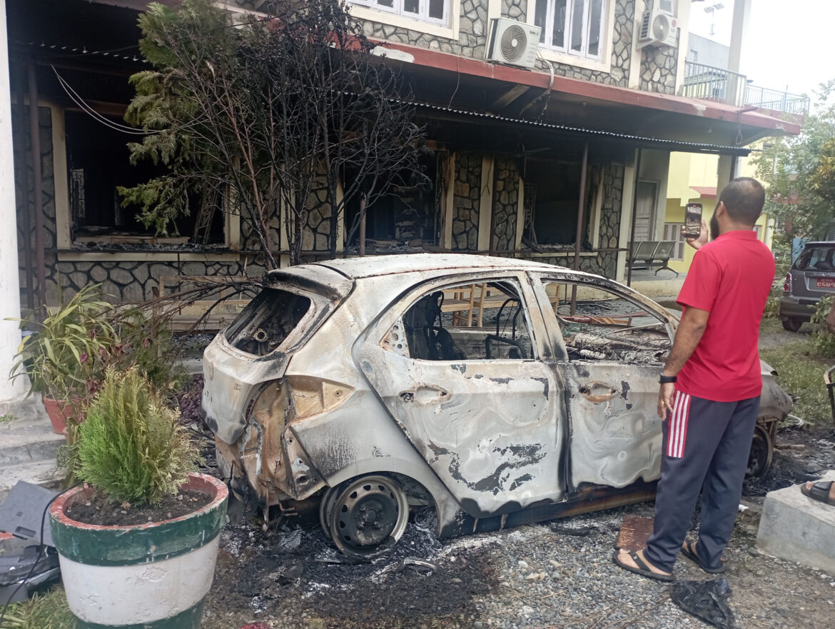 आगजनिले ध्वस्त कार्यालय सञ्चालनको प्रयास प्रारम्भ