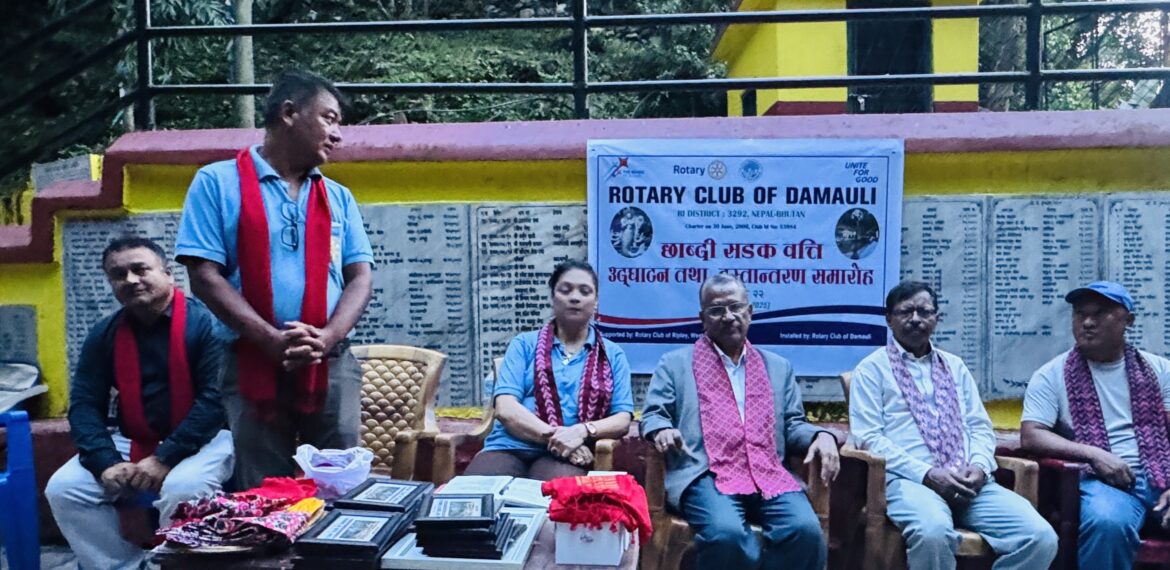 मन्दिरमा रोटरीको सडक बत्ती