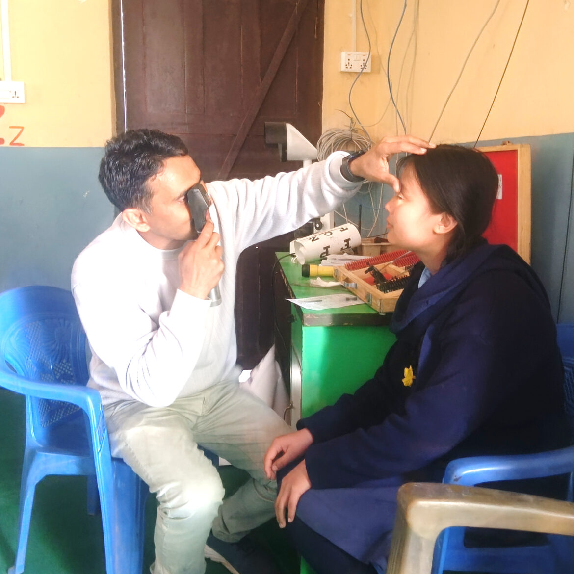 सिद्धेश्वरीमा आँखा सिविर